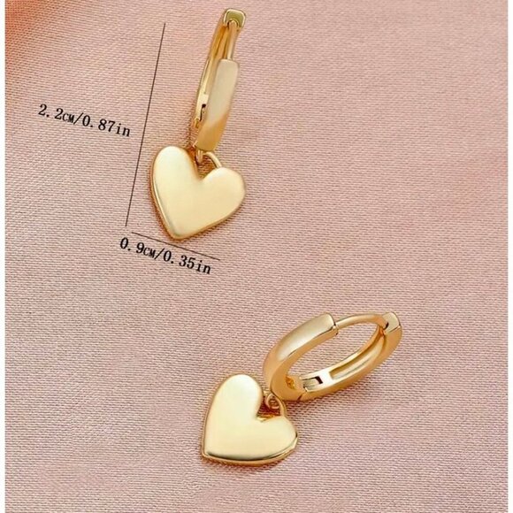 Gold Heart Hoop Earrings - Picture 4 of 4
